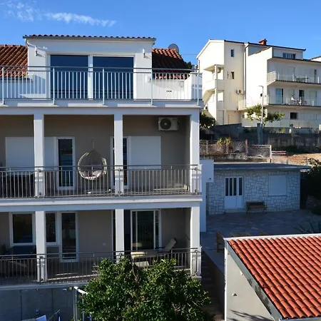 Vidosava - 100m From Sea